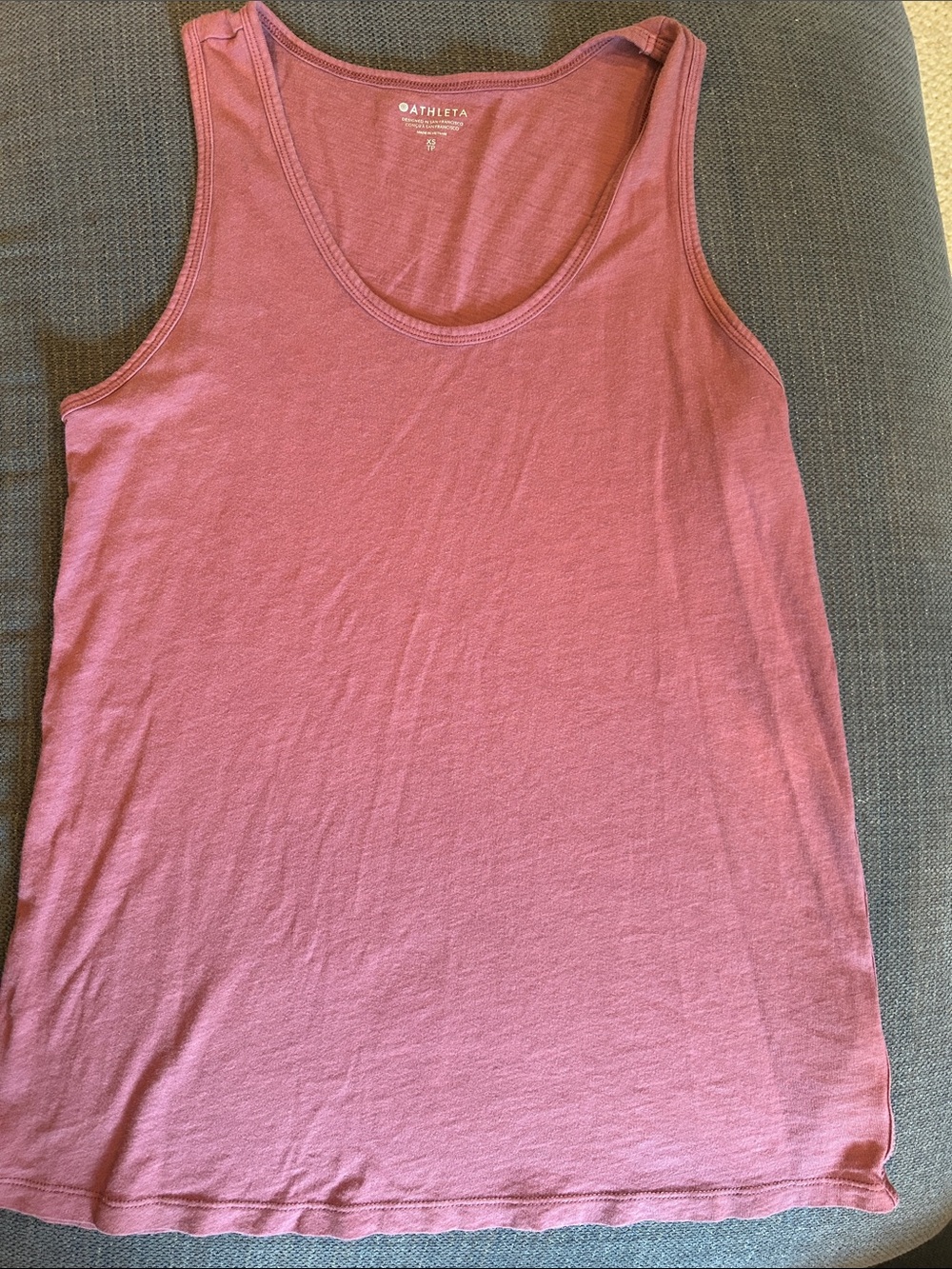 Athleta Women's Dusty Rose Scoop Neck Tank